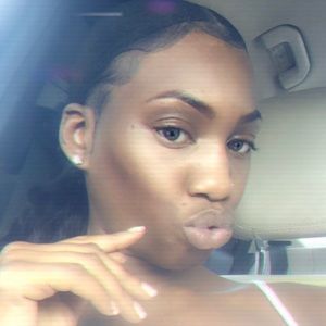 Meet your Posher, Jaye